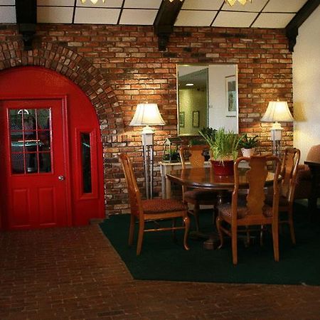 Quail Run Lodge Савана Екстериор снимка